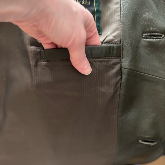 NWT Danier Sz L Army Green Leather Jacket - Picture 7 of 13